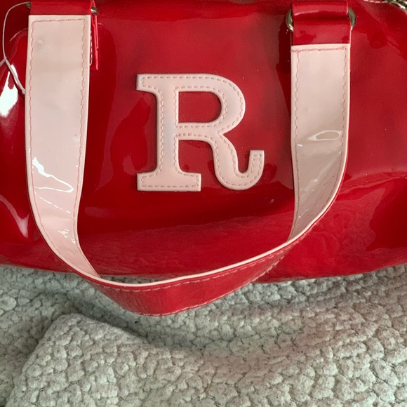 Jazzy Red patent leather purse - Picture 2 of 5